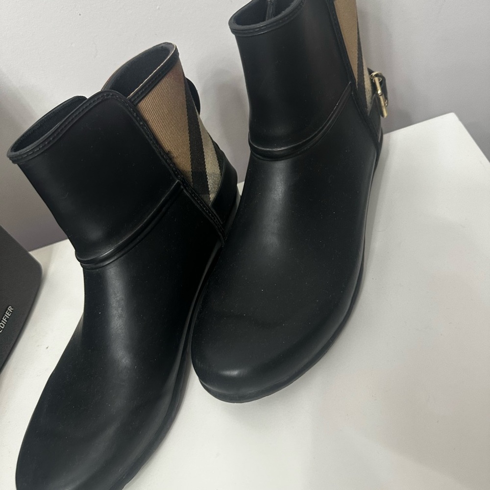 Burberry Black and Tan Rain Boots